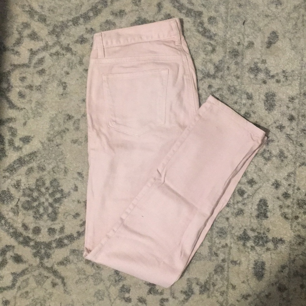Light pink, modern slim cut jeans